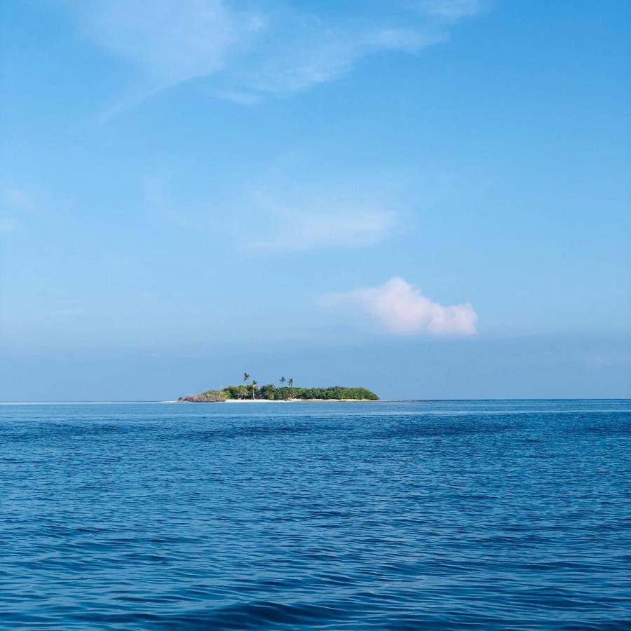 Rasdhoo Wave Blue Bed & Breakfast Exterior foto