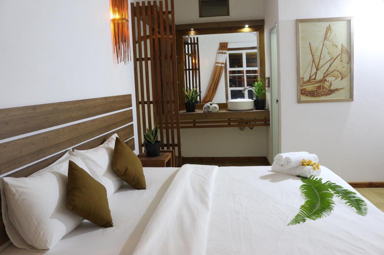 Rasdhoo Wave Blue Bed & Breakfast Exterior foto