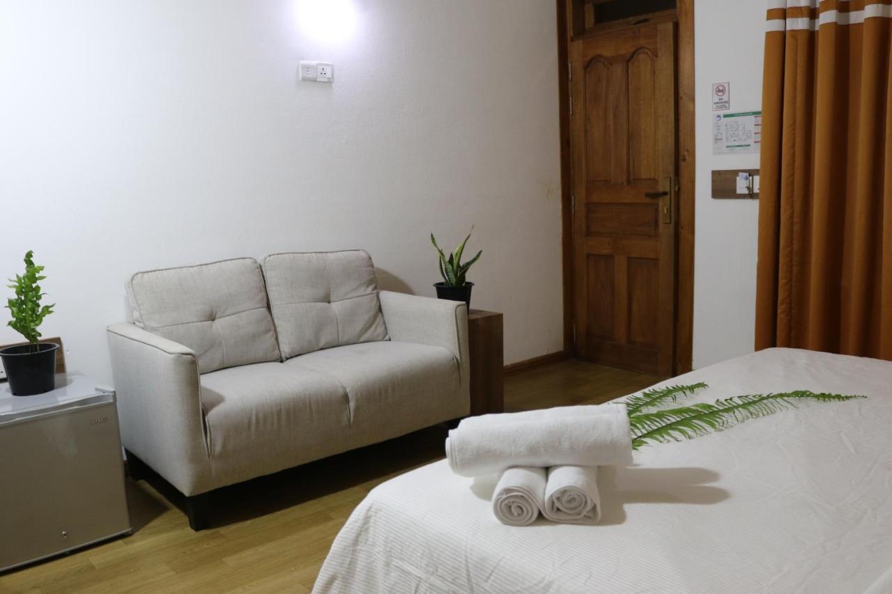 Rasdhoo Wave Blue Bed & Breakfast Exterior foto